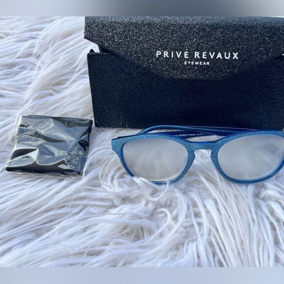 Woman’s  glasses and case💥PRIVE’ REVAUX💥eyewear - Picture 1 of 3